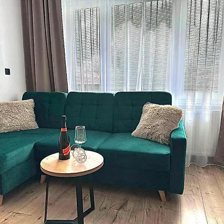 Luxe Center 布雷兹诺