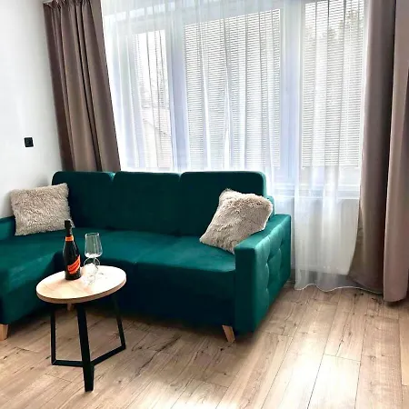 Luxe Center *